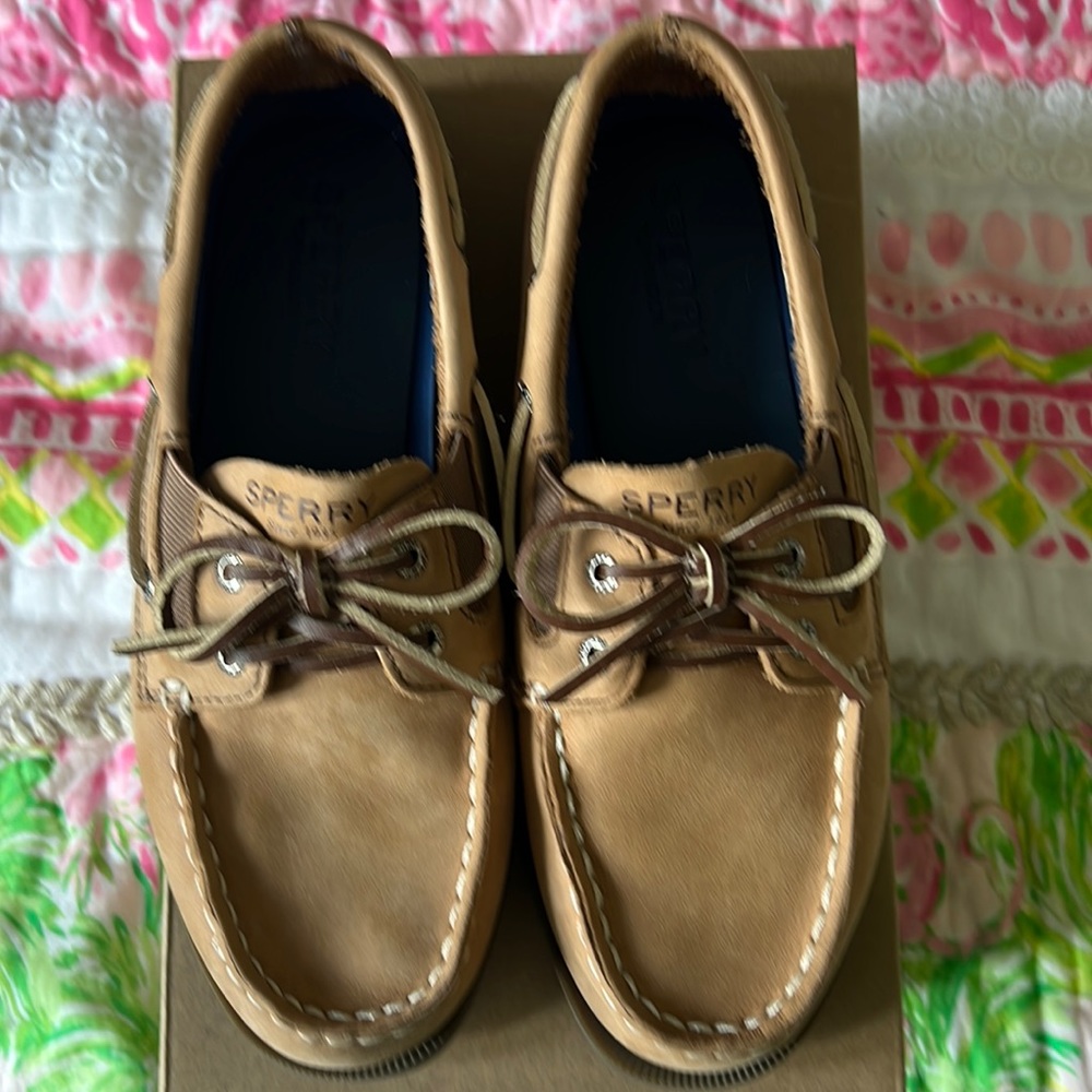 Boys Sperry shoes